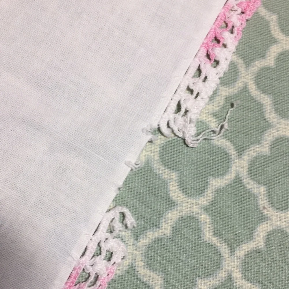 Table Runner Crochet Trim